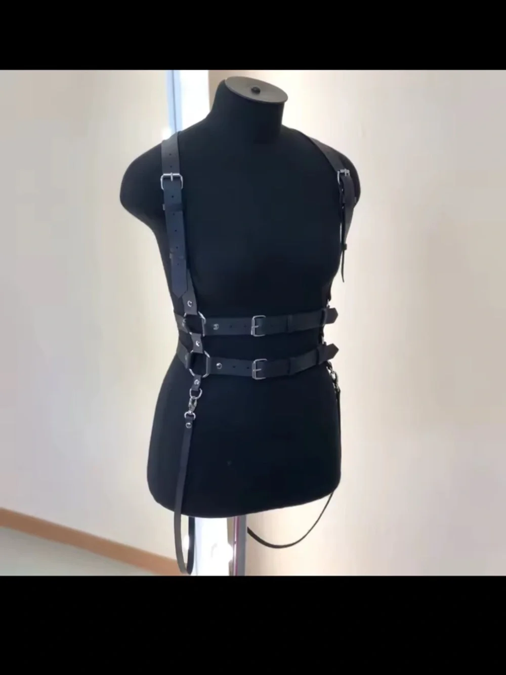 Black Leather Double Harness Suspender Belt with Metal Buckles New - Picture 7 of 8